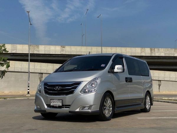 ด่วนรถเข้าใหม่ HYUNDAI GRAND STAREX, 2.5 VIP ปี 2011
